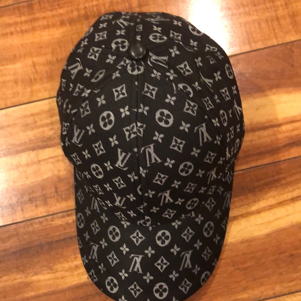 Black Patterned Women's Adjustable Baseball Hat - image 3